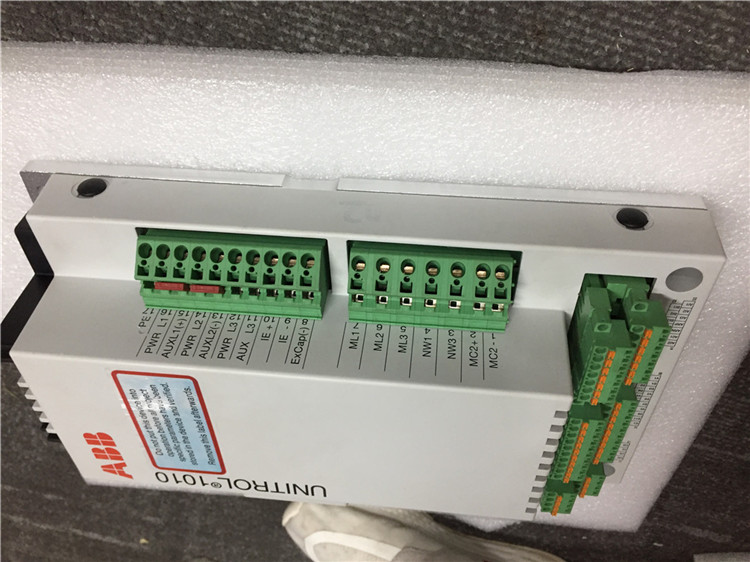 ABB UNITROL 1010 3BHE035301R1002 UNS 0121A-Z,V1 模块现货 