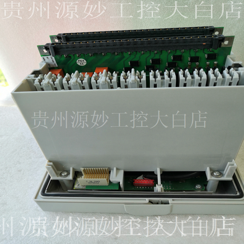 ABB	REF615E-E 伺服控制器 