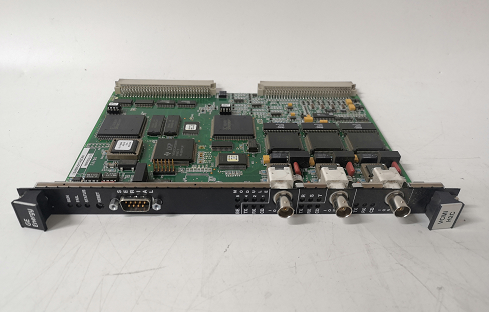 嵌入式PXIE-8840四​核​处理​器​PXI​控制器 