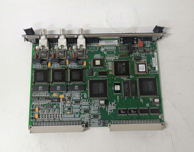 嵌入式PXIE-8840四​核​处理​器​PXI​控制器 