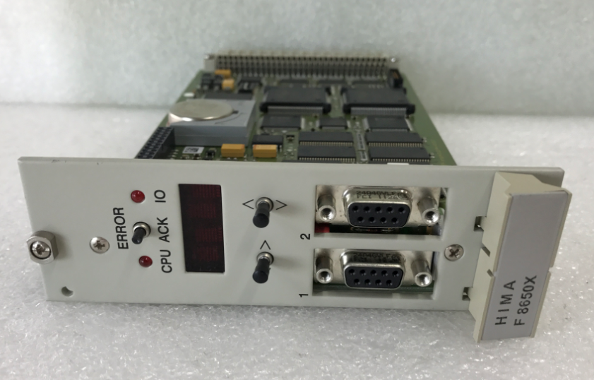 嵌入式PXIE-8840四​核​处理​器​PXI​控制器 