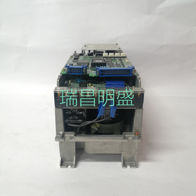 YASKAWA CACR-SR07BE12M 伺服电机模块 
