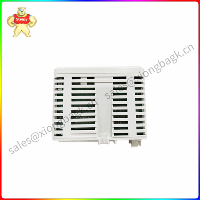 AO02 具有快速响应的模拟输入模块 