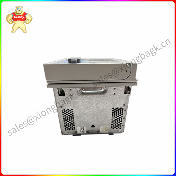 RED615 IEC 线路差动保护和测控装置